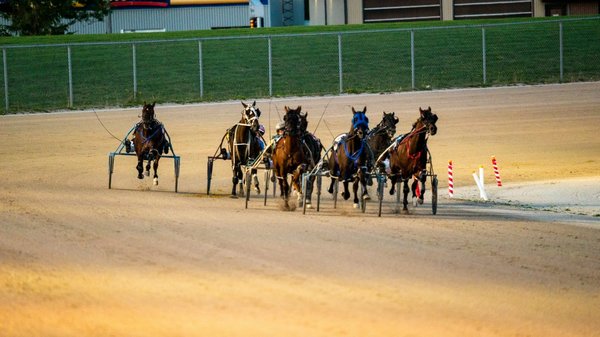Stratégies pour gagner en course de chars à cheval